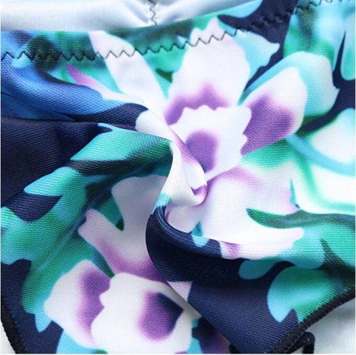 TRAJE DE BAÑO DOS PIEZAS TOP AJUSTABLE ESTAMPADO DE FLORES ACERCAMIENTO