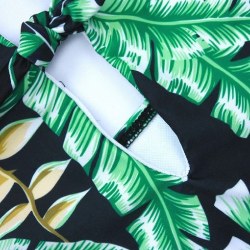 monokini verde escote delantero